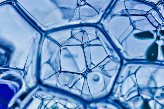 THE CHEMISTRY OF DESIRE: HOW ATTRACTION COLOGNES WORK ON A MOLECULAR LEVEL